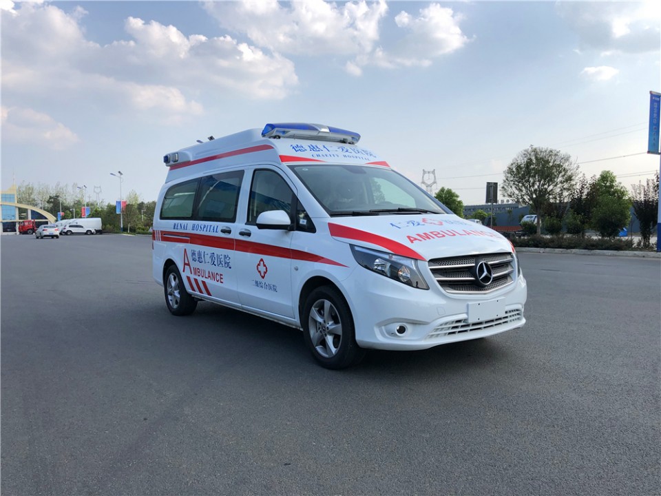 奔馳國六救護車(chē) (13)