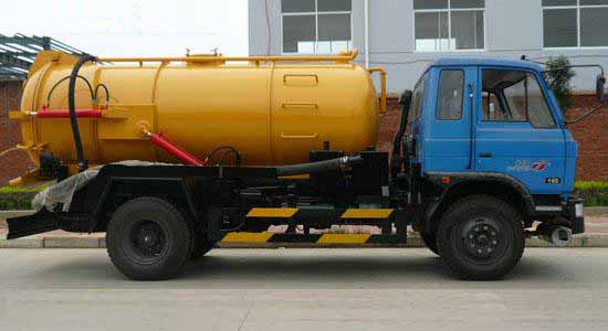 東風(fēng)153吸污車(chē)