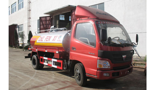 歐曼單橋吸糞車(chē)