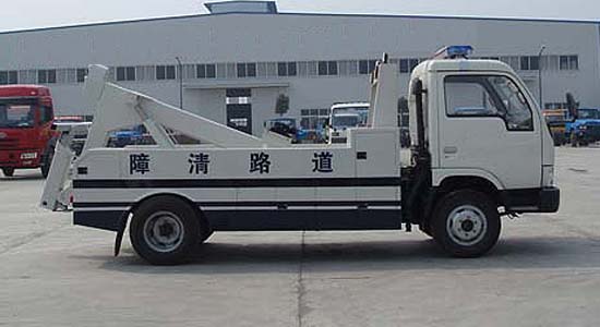 東風(fēng)金霸清障車(chē)
