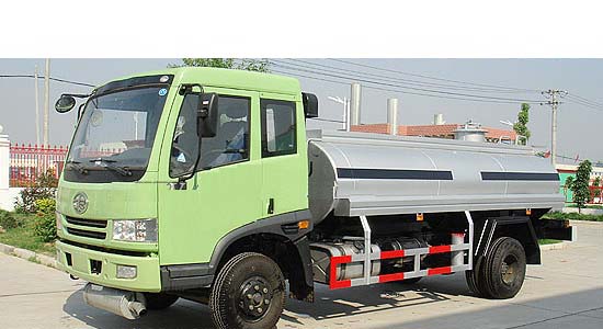 解放單橋化工液體運輸車(chē)