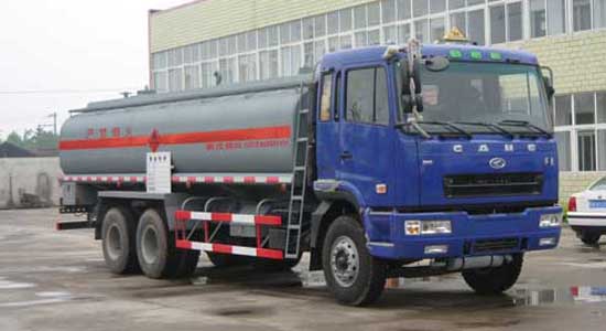 華菱雙橋化工液體運輸車(chē)