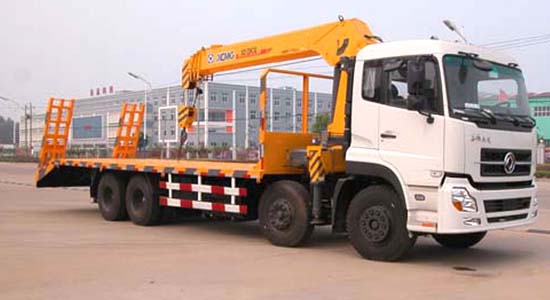 東風(fēng)天龍前四后八隨車(chē)起重運輸車(chē)
