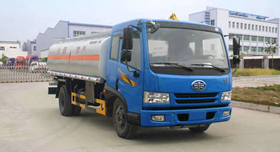 解放單橋化工液體運輸車(chē)