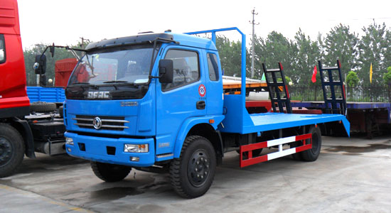 東風(fēng)多利卡平板運輸車(chē)