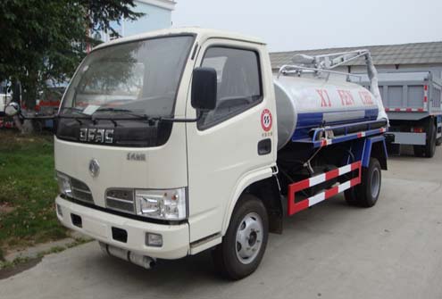東風(fēng)福瑞卡吸糞車(chē)