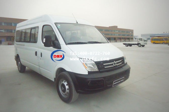 大通豪華商務(wù)車(chē)