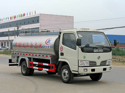 CLW5160GNYC3型鮮奶運輸車(chē)