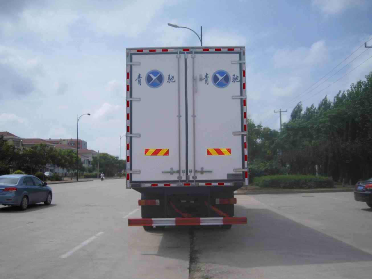 QYK5319XBW܇(ch)