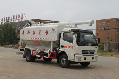 東風(fēng)5到6噸散裝飼料運輸車(chē)