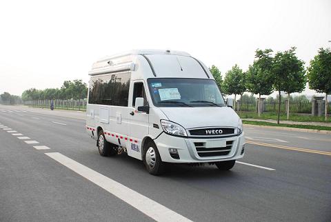 2014款依維柯A42房車(chē)